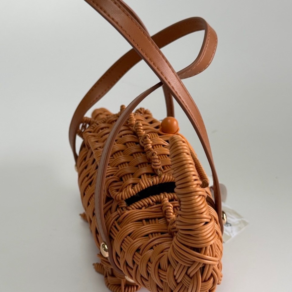 Tommy Bahama Wicker Woven Crocodile Shaped  Bag Handbag New NWT - Picture 5 of 14